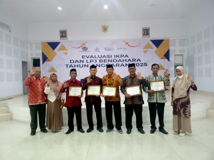 MTsN 2 Kota Jambi Raih Penghargaan Rekonsiliasi Terbaik dan Hadiri Evaluasi IKPA