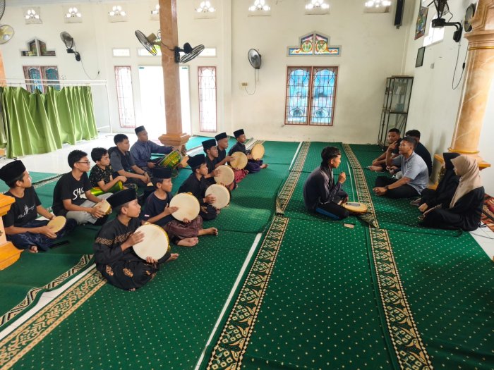 Geliat Ekskul MTsN 2 Kota Jambi: Kreatif, Unik, Jelang DEMOS Geliat Ekskul MTsN 2 Kota Jambi: Kreatif, Unik, Jelang DEMOS