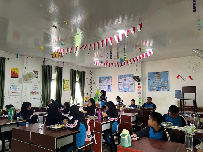 MBG Kelas 7K: Sarapan Sehat, Suasana Kelas Makin Semangat