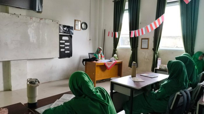Kelas 7H MTsN 2 Jambi Akhiri Pembelajaran Fikih Jelang ASAS