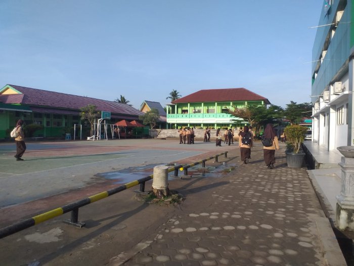 Semangat Pagi Menyambut Hari Pertama ASAS Semangat Pagi Menyambut Hari Pertama ASAS