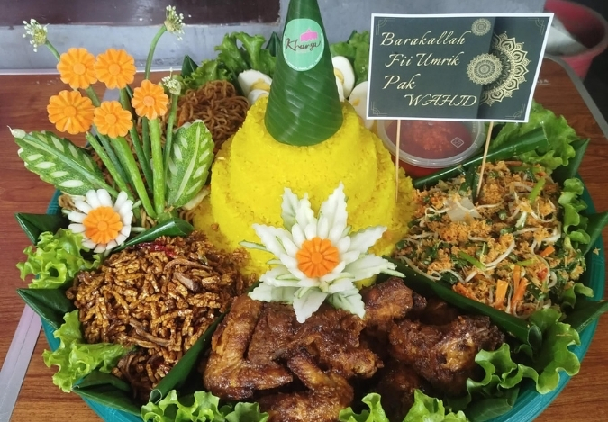 Irama Kasih di MTsN 2 Kota Jambi: Kejutan Manis untuk Sang Pembina