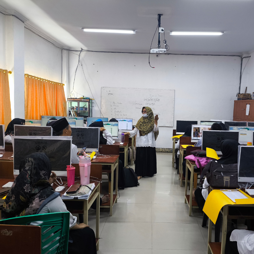 Siap Siaga! Briefing Pengawas Demi Kelancaran CBT SPMB 2025