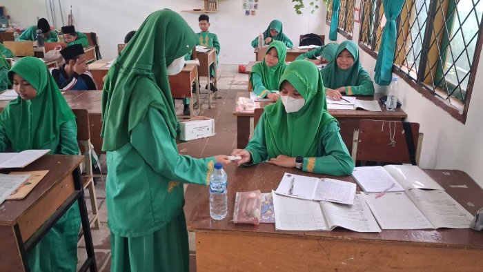 Investasi Sehat Remaja Putri, MTsN 2 Kota Jambi Kembali Salurkan TTD