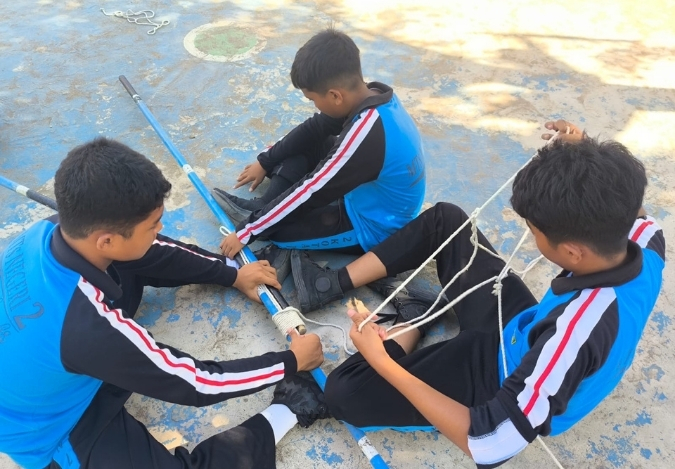 Merajut Simpul, Menjalin Karakter: Pramuka MTsN 2 Kota Jambi Latihan Tali-Temali