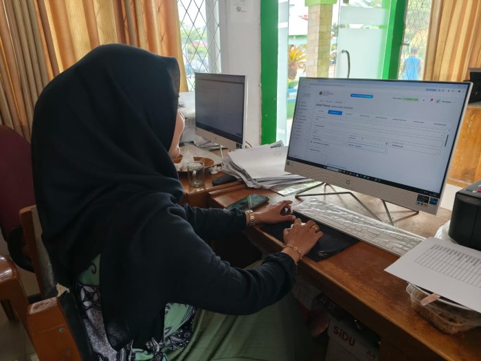 MTsN 2 Kota Jambi Optimalkan Pendataan Siswa di EMIS