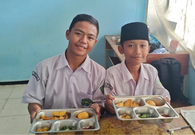 Potret Gizi dan Kebersamaan MBG kelas 7E, 8C, 9C, dan 9F dalam Bingkai Kamera