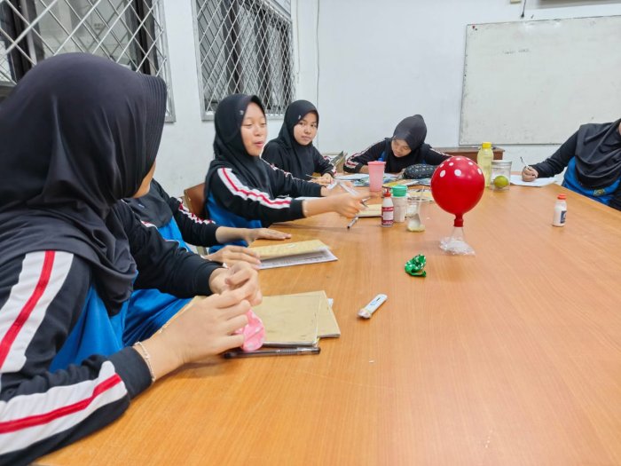 Buktikan Keajaiban Kimia, Kembangkan Balon Tanpa Ditiup di Lab IPA