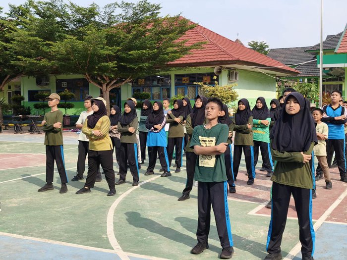 Fokus pada Formasi Lapangan, Tim Drumband Siap Pikat Peserta Didik Baru