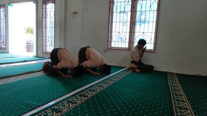 Teduhnya Mushola, Semangat Dhuha di Tengah Aktivitas Belajar