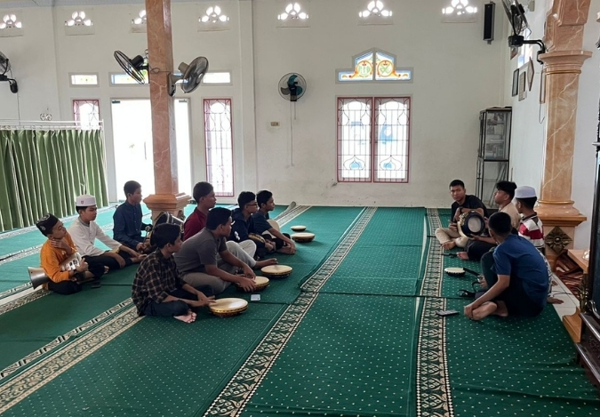 Seirama dalam Ketukan: Hadroh MTsN 2 Kota Jambi Asah Harmoni