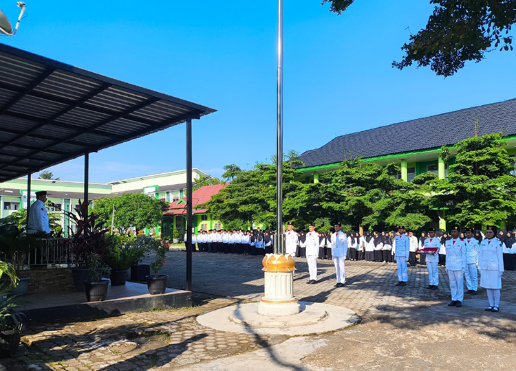Guru MTsN 2 Kota Jambi Meriahkan Upacara Hari Lahir Pancasila 2025 Guru MTsN 2 Kota Jambi Meriahkan Upacara Hari Lahir Pancasila 2025