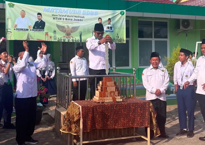 Resmi Dibuka H. Habibi: Serunya Awal MATAMUDA di MTsN 2 Kota Jambi Resmi Dibuka H. Habibi: Serunya Awal MATAMUDA di MTsN 2 Kota Jambi