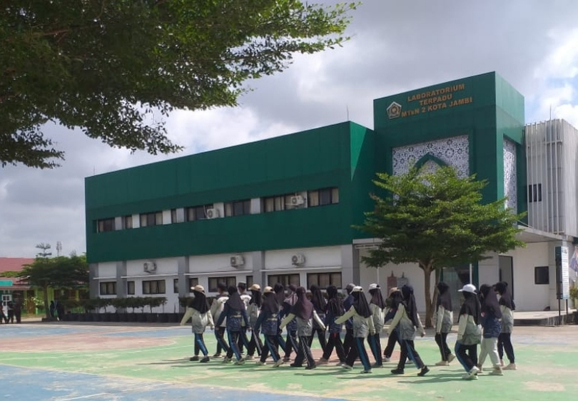 Semangat di Tengah Libur, Latihan Drum Band dan Paskibra Tetap Jalan