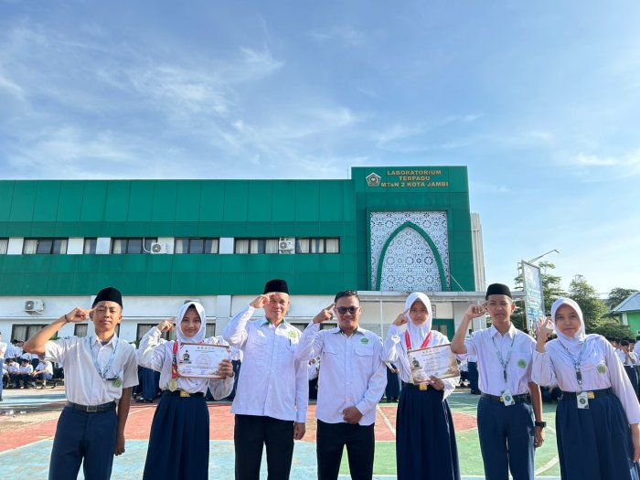 MTsN 2 Kota Jambi Lanjutkan Agenda Rutin Apresiasi Siswa Berprestasi