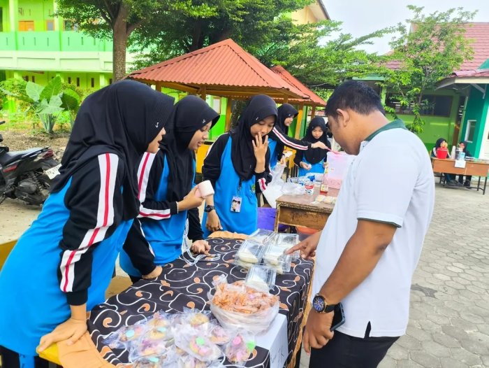 Ekonomi Kreatif: Peluang Emas bagi Generasi Z MTsN 2 Kota Jambi