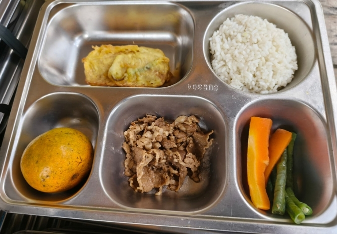 Menu Hari Ini Bikin Lahap! Ada Daging Sapi di MBG MTsN 2 Kota Jambi