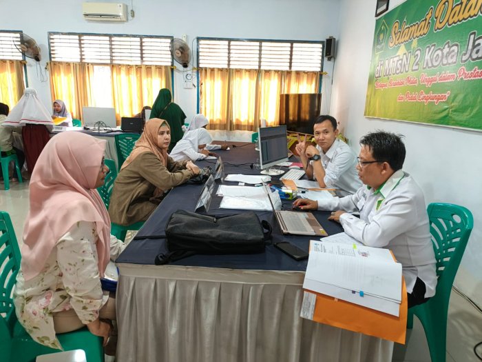 Hari Kedua PMBM 2026/2027: Penyerahan Berkas dan Verifikasi Data