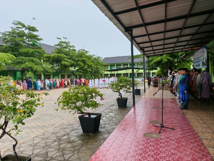 Jejak Sejarah dan Semangat Baru MTsN 2 Kota Jambi di Hari Pendidikan Nasional