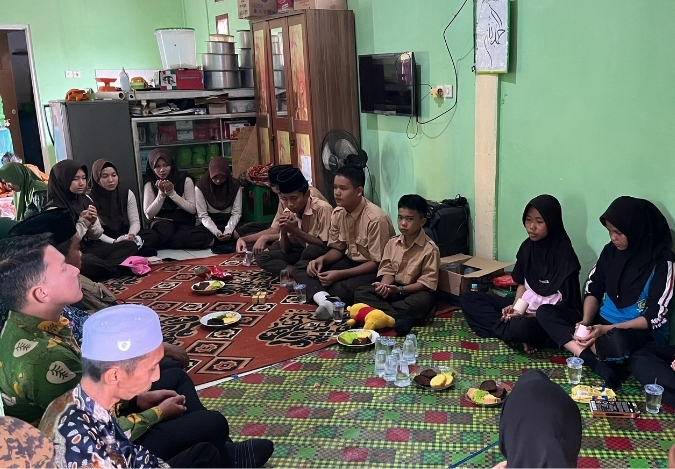 OSIM dan Guru Tunjukkan Empati dengan Takziah ke Kediaman Siswa