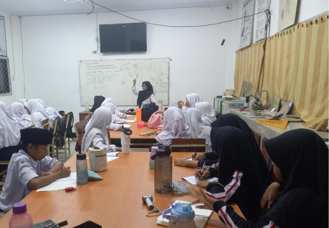 Kenali Tubuhmu: Ekstrakurikuler Olimpiade IPA Bahas Sistem Ekskresi Manusia