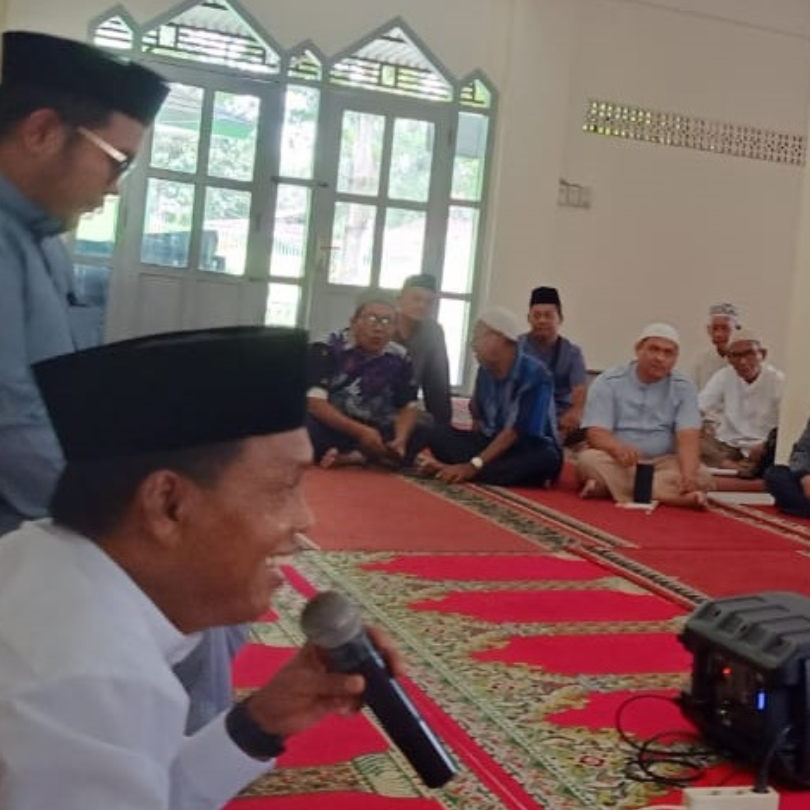 Drs. Ahmad Syukri Mantapkan Persiapan Haji melalui Manasik di Almanar Drs. Ahmad Syukri Mantapkan Persiapan Haji melalui Manasik di Almanar