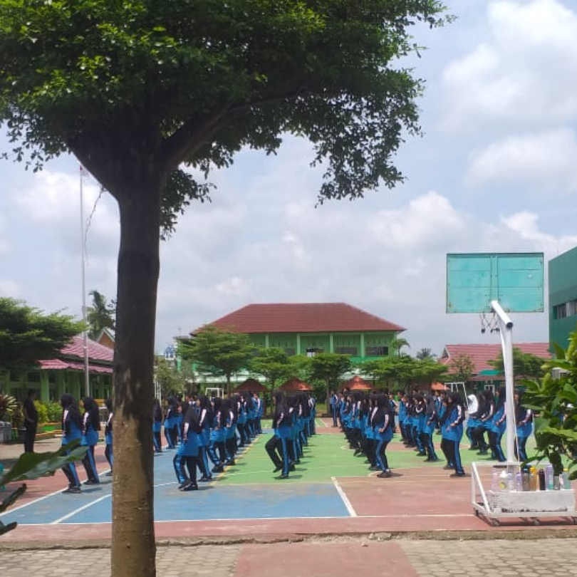 Senam untuk Sehat! Antusiasme Siswa MTsN 2 di Kelas PJOK