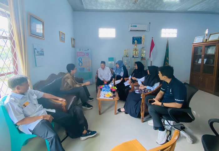 Kemenag Pusat Lakukan Monev Program Kesehatan di MTsN 2 Kota Jambi