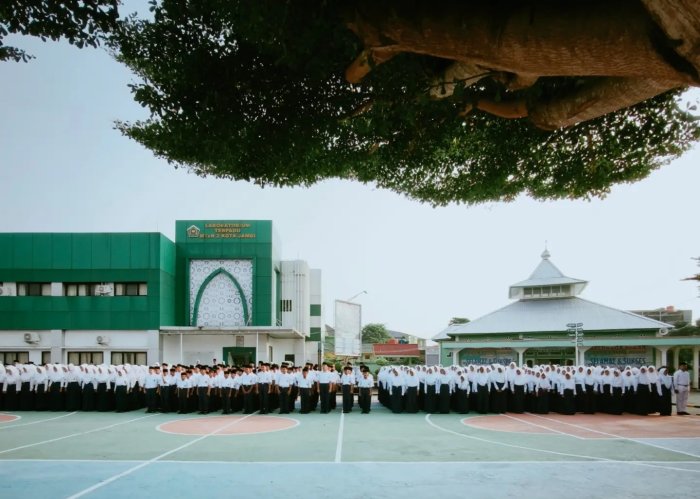 Jaga Lingkungan Hingga Tertib Gawai, Waka Kesiswaan Tekankan Kedisiplinan Siswa