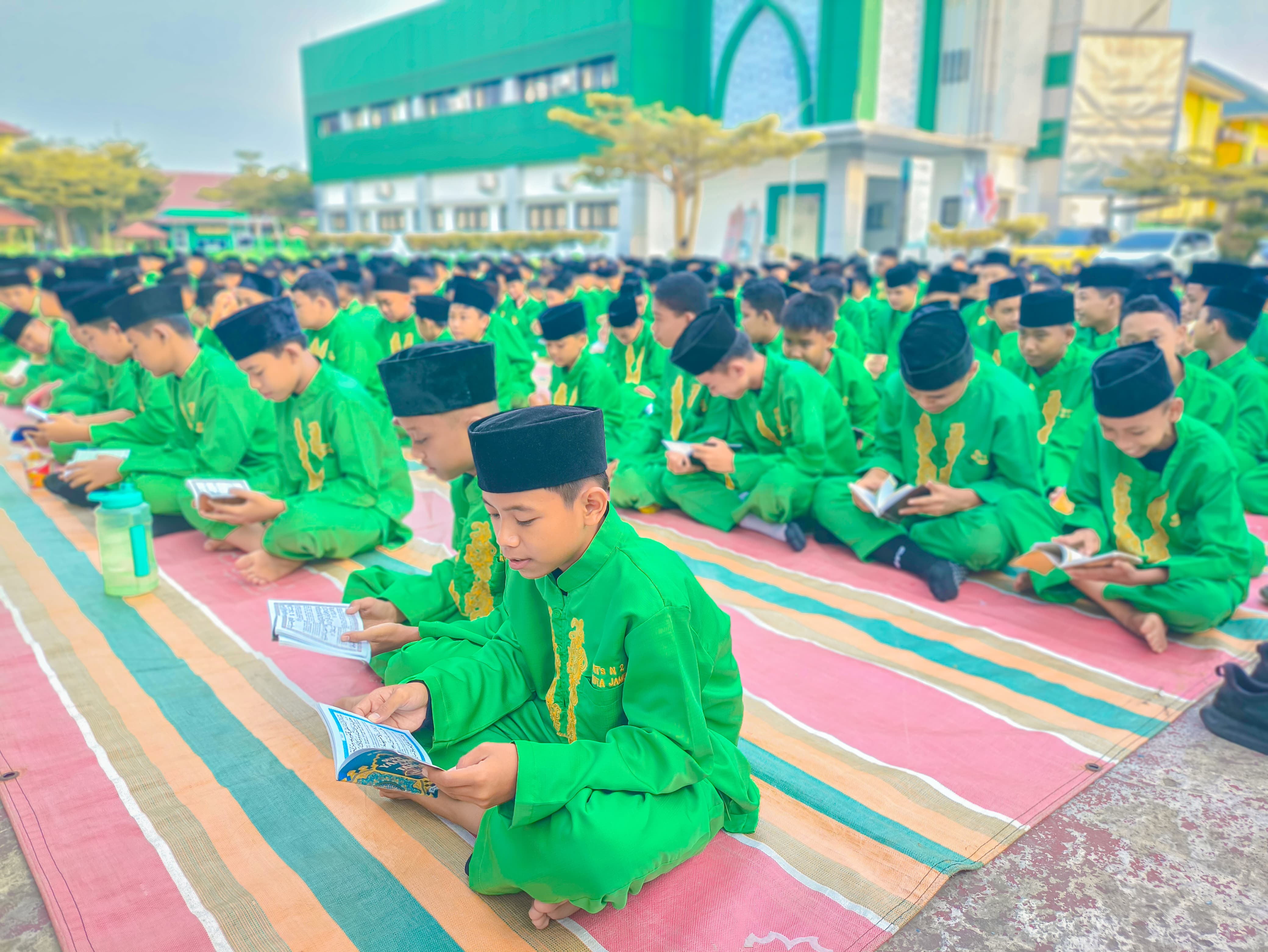 ðŸ“¿ Jumat Berkah di MTsN 2 Kota Jambi