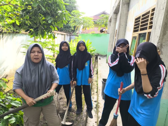 Bersama Duta TOGA, MTsN 2 Kota Jambi Teguhkan Komitmen Pelestarian Alam