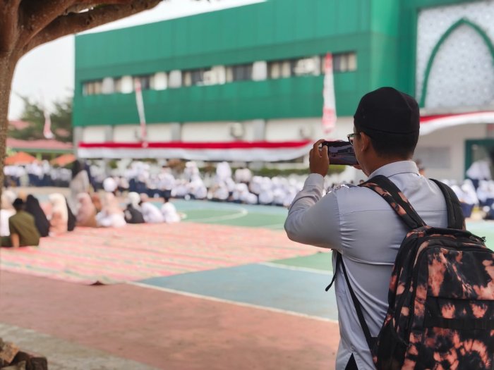Kabar Madrasah di Ujung Jari: Peran Tim Humas MTsN 2 Kota Jambi