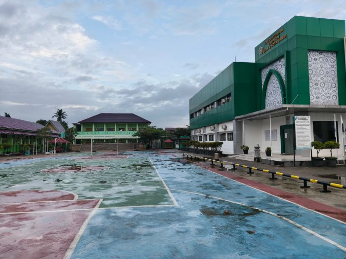 Rintik Telah Reda, Madrasah Menunggu Kehadiran