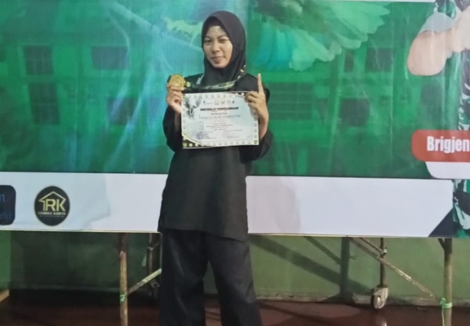 Aksi Gemilang Faza Ulya Wuzdhalifah di Kejuaraan Pencak Silat Tingkat Provinsi