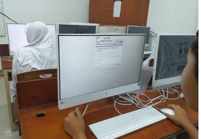 Asesmen Digital: Tingkatkan Ketertiban dan Efektivitas Evaluasi Belajar