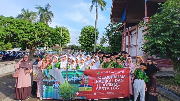 MTsN 2 Kota Jambi Kirim Ratusan Siswa dalam Sosialisasi Akbar Cegah Radikalisme dan Terorisme