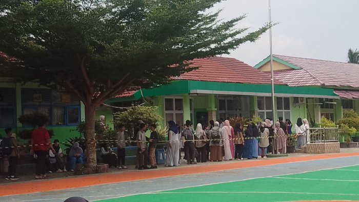 MTsN 2 Kota Jambi Mulai Diramaikan Orang Tua dan Murid Baru
