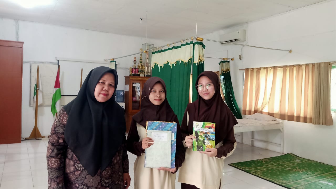 Kunjungan Siswa MAN 2 Kota Jambi Ke UKM MTsN 2 Kota Jambi