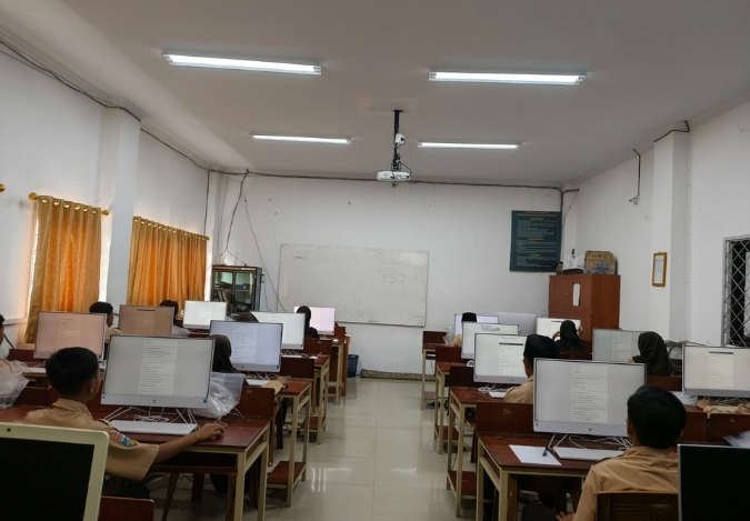 Asesmen Informatika Pakai Sistem Keamanan Berlapis