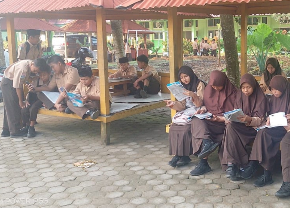 Semangat Tak Surut, Siswa MTsN 2 Kota Jambi Hadapi Hari Terakhir ASAT