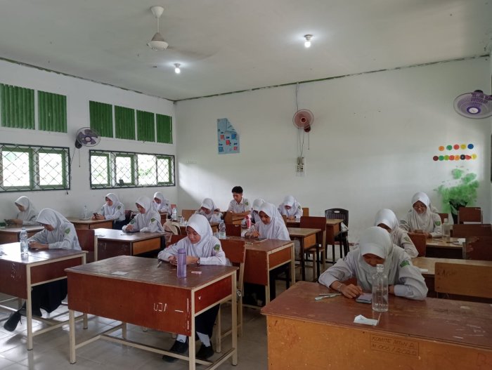 Tuntaskan UM 2026, MTsN 2 Kota Jambi Sukses Gelar Ujian Berbasis Multi-Platform