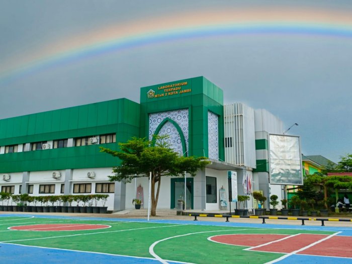 Lapangan Baru, Kenangan Lama: MTsN 2 Kota Jambi Tetap di Hati Para Alumni