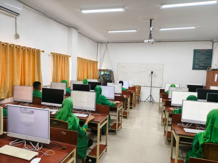 Asesmen Informatika: Teori Digital dan Praktik Komputer