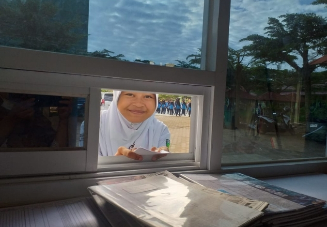 Guru Piket : Garda Depan Kelancaran Kegiatan Madrasah