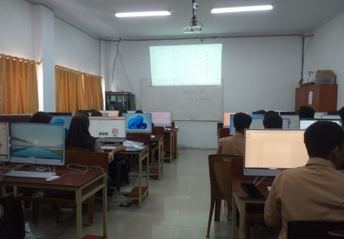 Eksplorasi Dunia Blogger.com, Kelas 9A MTsN 2 Kota Jambi Belajar Buat Blog