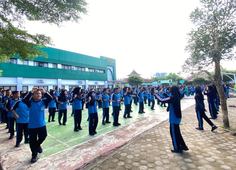 Jumat Penuh Energi! Senam Sehat di MTsN 2 Kota Jambi