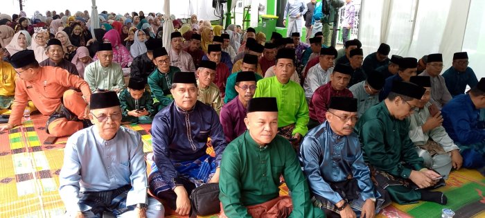 Drs. H. Ahmad Syukri Ikut Meriahkan Kenduri HAB ke-80 di Kanwil Kemenag Jambi