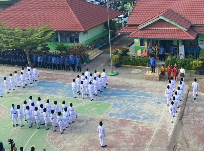 Pasukan Diratama MTsN 2 Kota Jambi Kembangkan Karakter Siswa