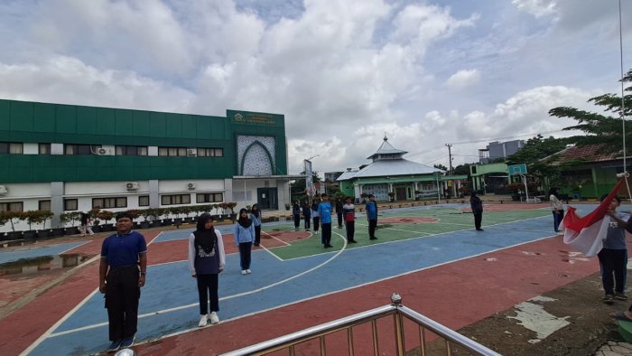 Ekskul Pramuka Mantap Melanjutkan Latihan Petugas Upacara
