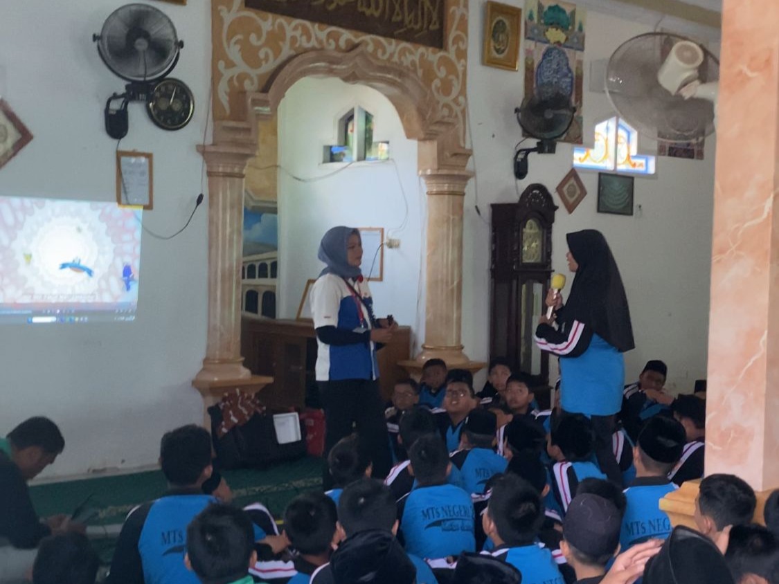 Yakult Goes to Madrasah â€” Edukasi Sehat & Pembagian Sampel Gratis untuk Masanders